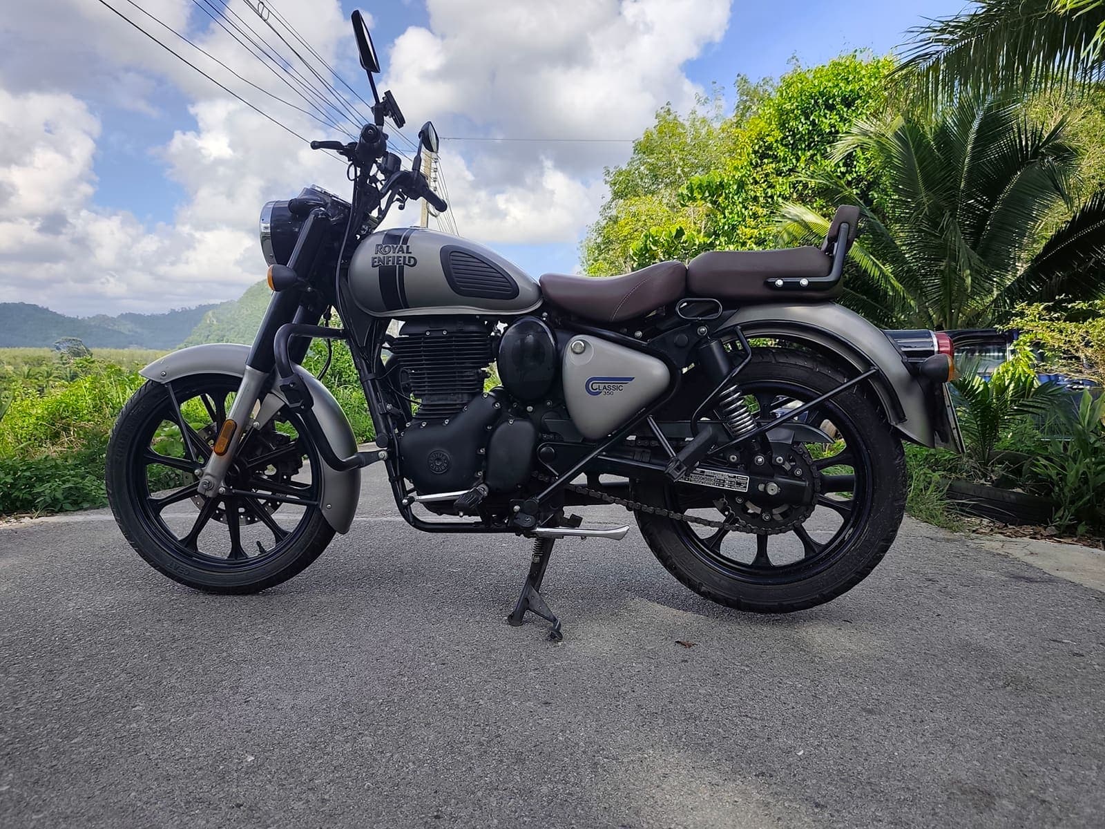 Royal Enfield Classic 350 — motorcycle rental in Krabi