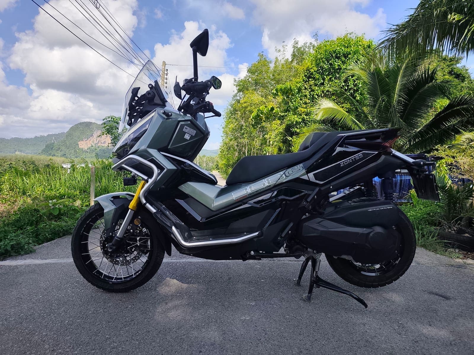Zontes 368G side profile on a scenic Krabi road